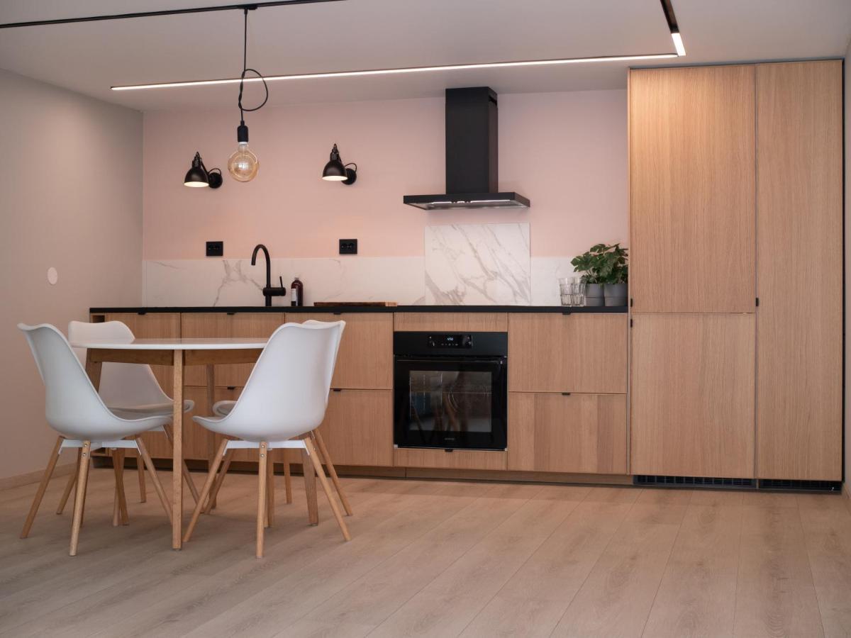 Tastefull And Modern Apartment With Parking Tromso Ngoại thất bức ảnh